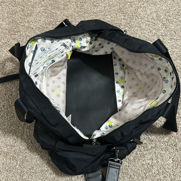 Lululemon - Picture 9 of 10